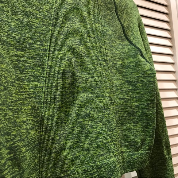 Fabletics Bri Ribbed Seamless Cropped Long Sleeve - Picture 3 of 5